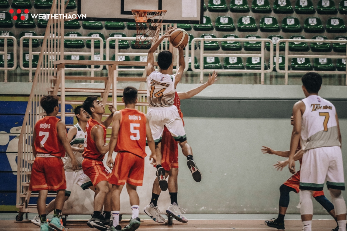 Chung kết nam giải Hạng A TP HCM 2019: Mưa 3 điểm đưa Quận 5 lên ngôi vô địch Chung kết nam giải Hạng A TP HCM 2019: Mưa 3 điểm đưa Quận 5 lên ngôi vô địch
